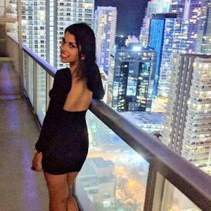 Meet your Posher, Andrea